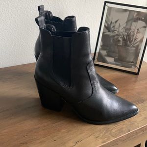 Steve Madden Boots